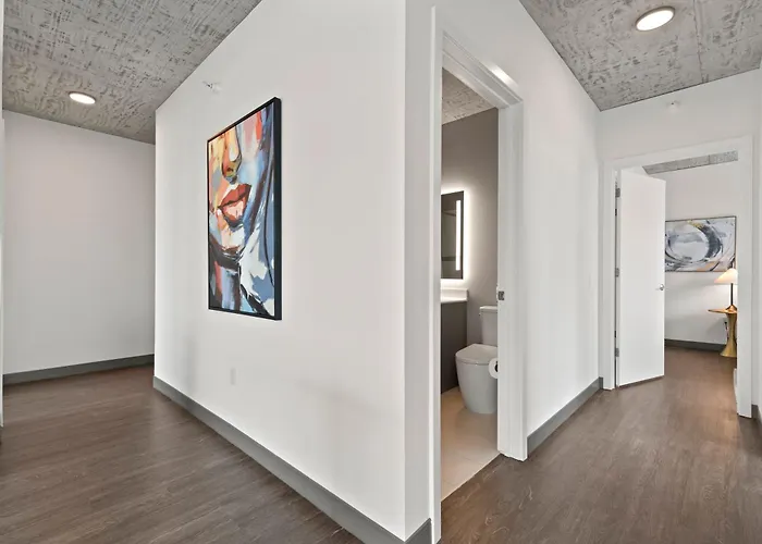 Fulbrix Bright Designer Apartments With West Loop Views