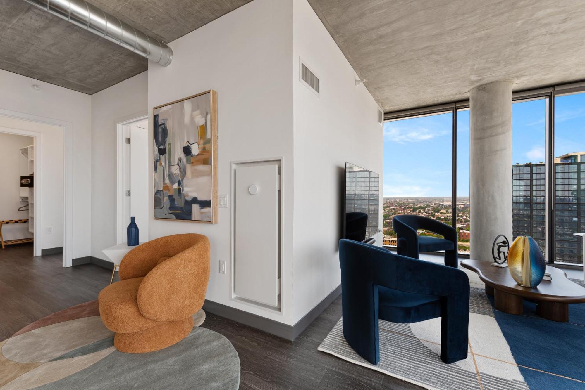 Fulbrix Bright Designer With West Loop Views Chicago