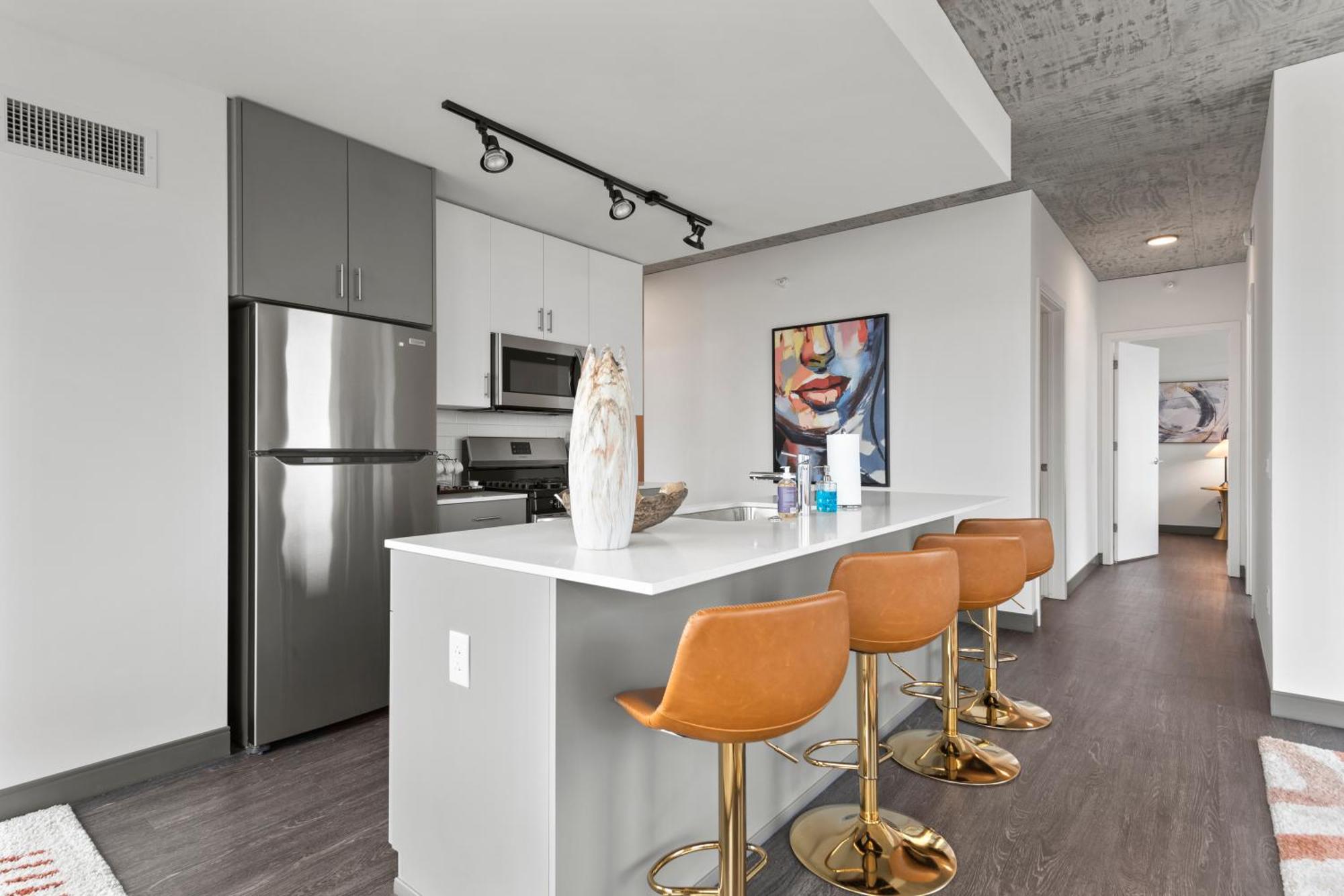 Fulbrix Bright Designer With West Loop Views Apartamento