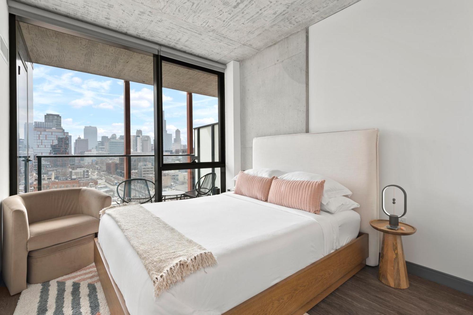 Fulbrix Bright Designer With West Loop Views Apartamento *